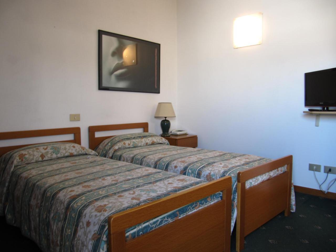 Hotel Rizzi Monticello Conte Otto Ngoại thất bức ảnh